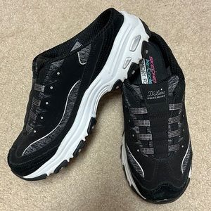 Skechers D’Lites Air-Cooled Memory Foam Slide-On Sneakers